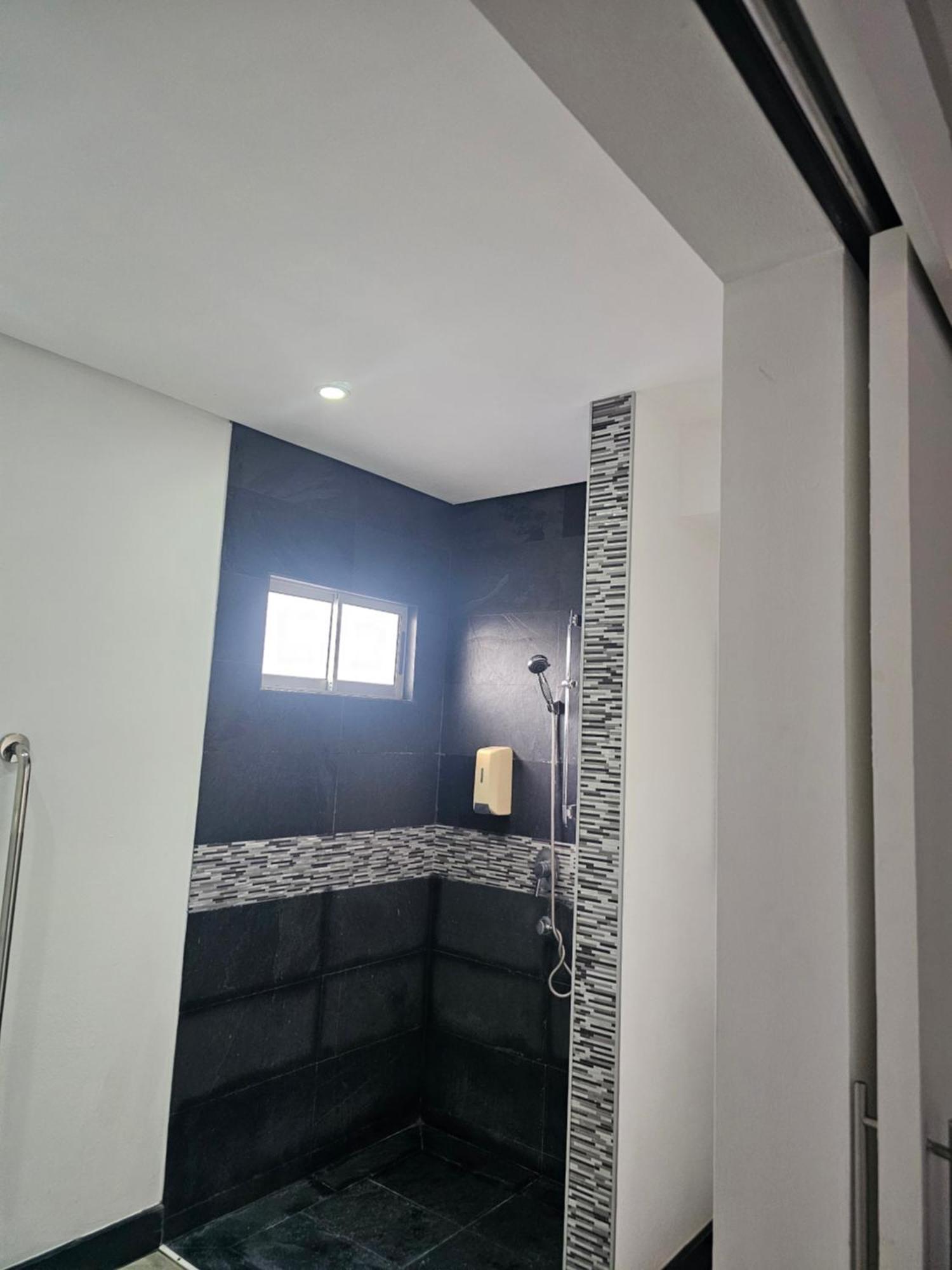 Pura Vida Apartments Quepos Rom bilde
