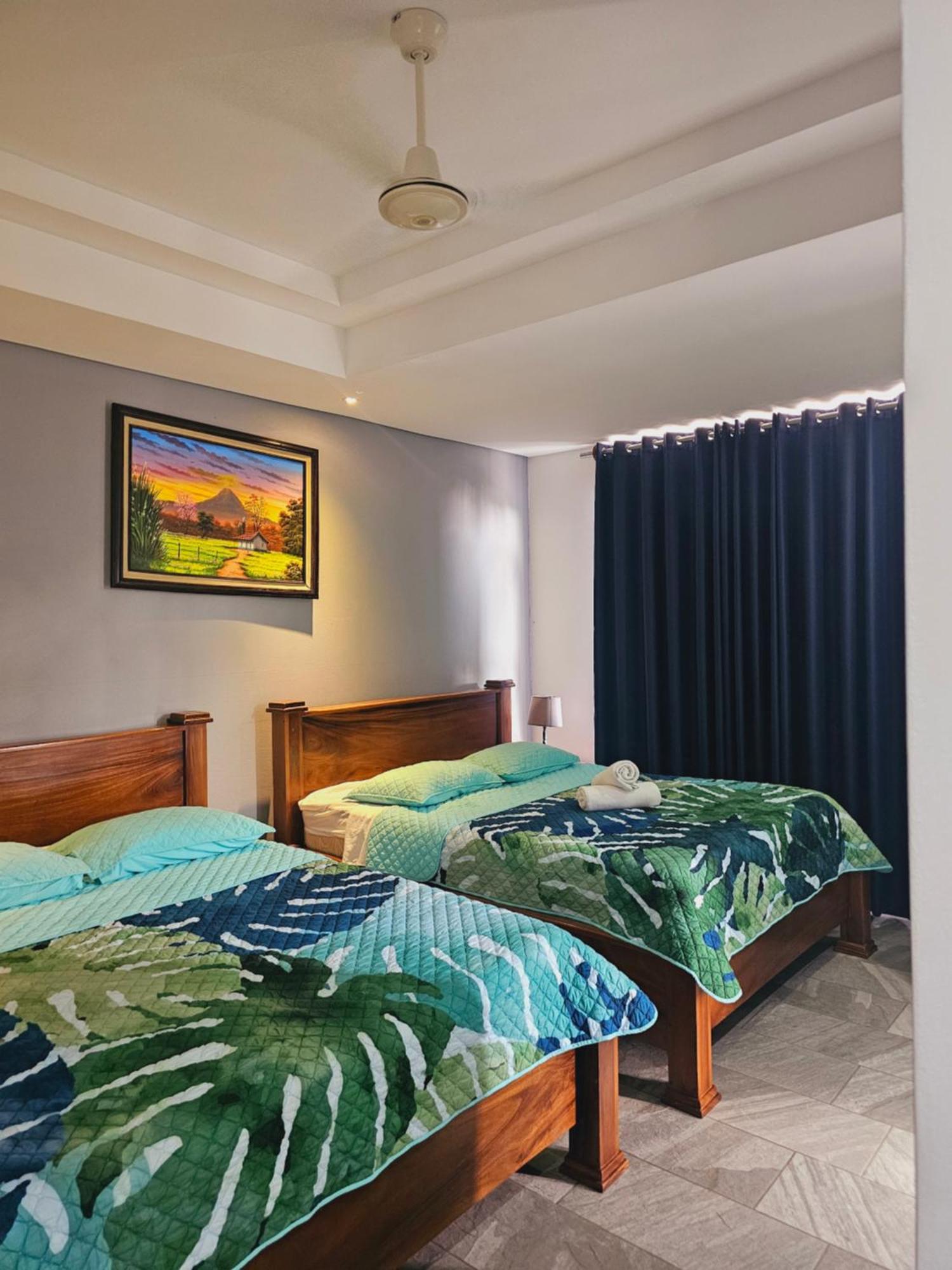 Pura Vida Apartments Quepos Rom bilde